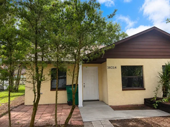 38214 7th Ave, Zephyrhills, FL 33542