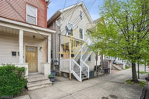 151 Clark Pl Photo 1