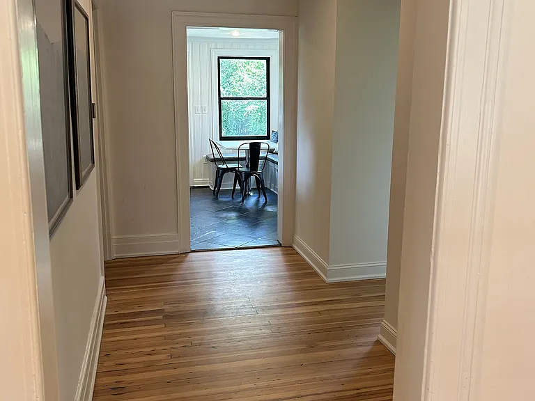 1507 Douglas Ave — Photo 20