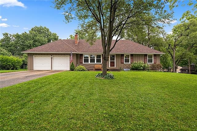 1st image of 8753 Newton Dr