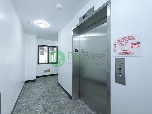 4th image of 2837 W 19th St #3B