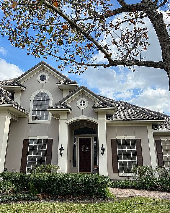 1st image of 18911 Windsor Lakes Dr