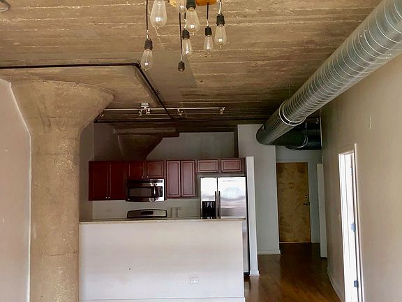 5th image of 1110 W 15th St Unit 225