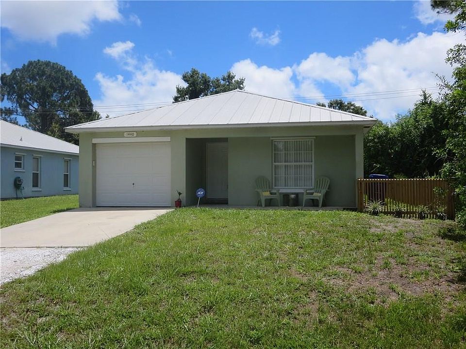 1st image of 1440 26th Ct SW