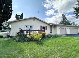336 Kane St, Fall River, WI 53932