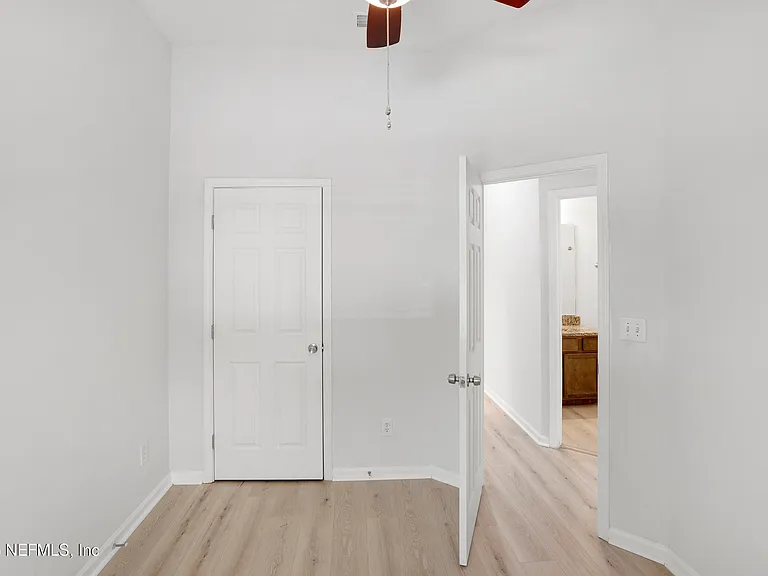 13305 Solar Dr — Photo 11