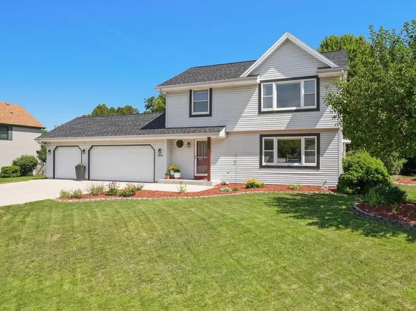 N6275 Woodland Meadows DRIVE, Sheboygan, WI 53083