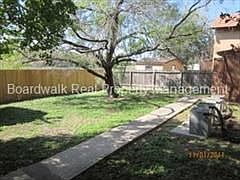 4th image of 10607 Starcrest Dr