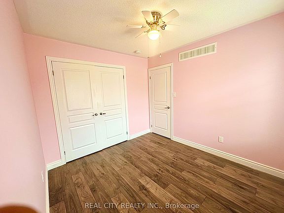 5th image of 8 Beechener St