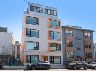 71 Border St #2, Boston, MA 02128