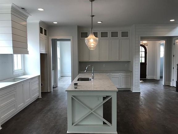 5th image of 5971 Brundage Ln #7