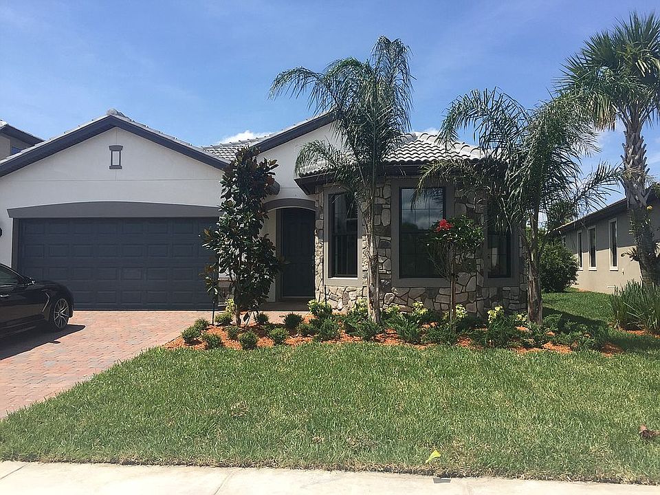 1st image of 405 SE Bancroft Ct