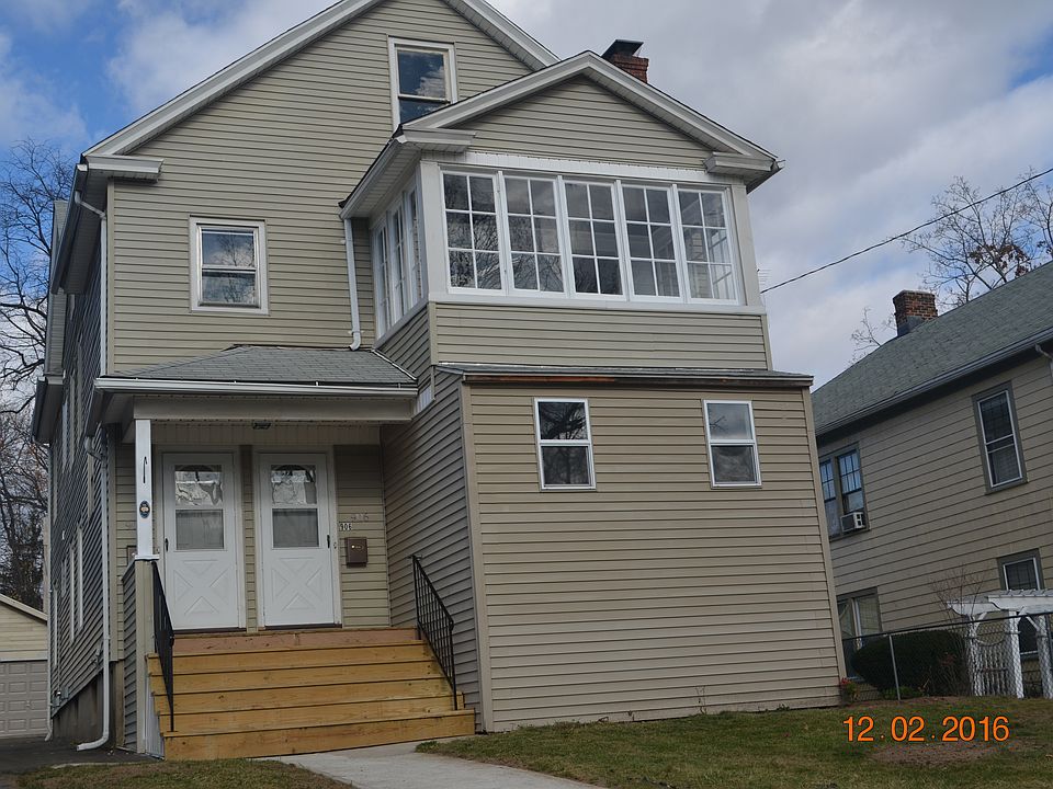 908-906 West Blvd (#908 on left)