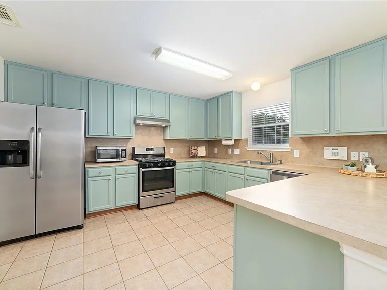 21311 Shadow River Ln — Photo 12
