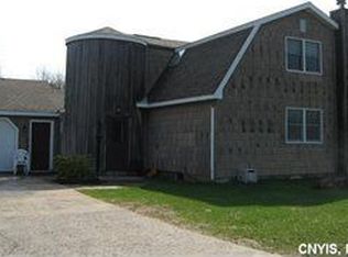 802 Rowlee Rd, Fulton, NY 13069