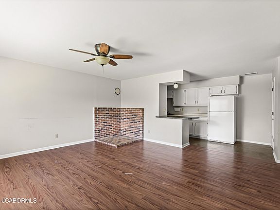 2nd image of 20400 N Mount Pleasant Rd