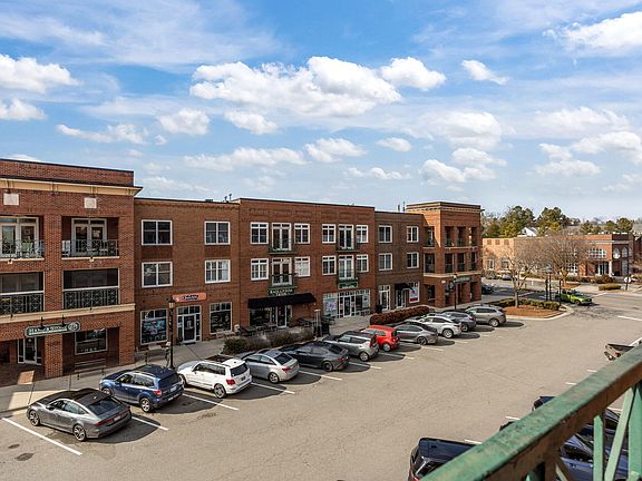 2nd image of 634 Meadowmont Village Cir #634