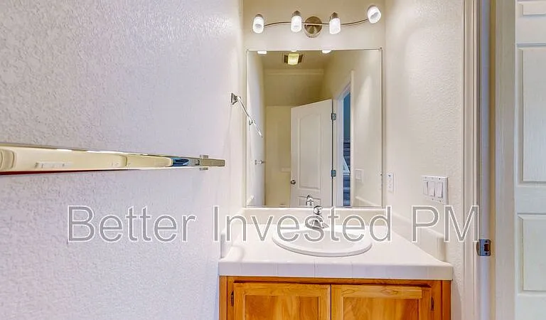 329 Hansbery Way — Photo 37