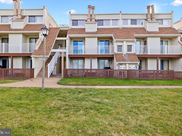 1016 Mycroft Ct, Sterling, VA 20164