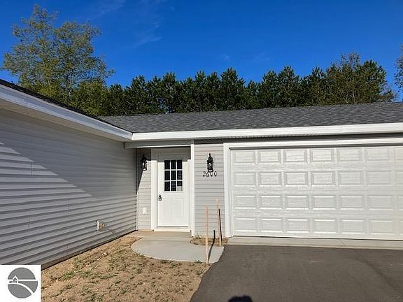2nd image of 2600 Plover Dr