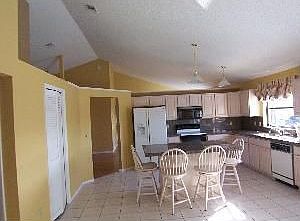 3rd image of 12721 Newfield Dr