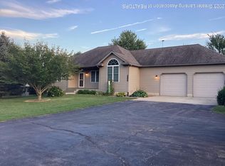 2955 W Kalamo Hwy, Charlotte, MI 48813