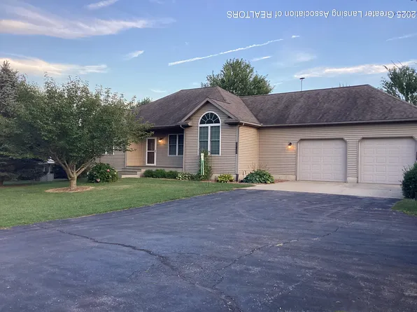 2955 W Kalamo Hwy, Charlotte, MI 48813