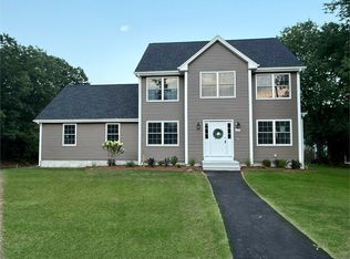 111 Harris Pond Rd, Blackstone, MA 01504