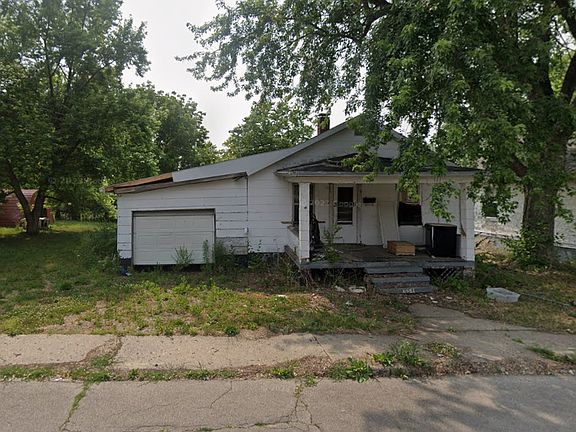 2nd image of 654 N Avenue B