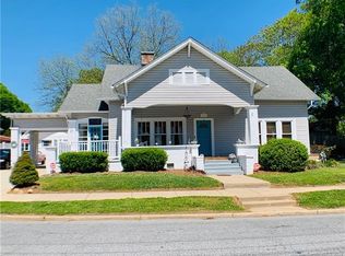 317 E Congress St, Lincolnton, NC 28092