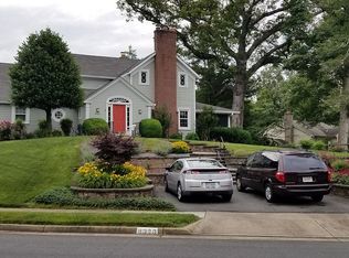 8323 Chapel Lake Ct, Annandale, VA 22003