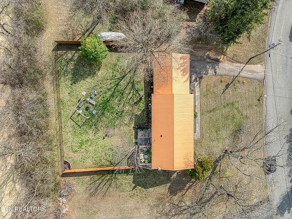 5th image of 1733 N Parkridge Dr