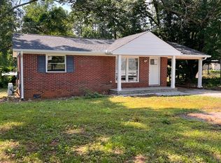 157 Burnt Tanyard Rd, West Union, SC 29696