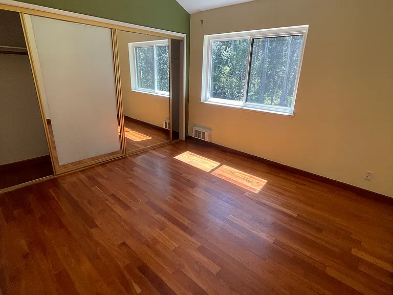 207 Vista Heights Rd — Photo 6