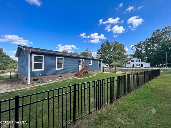 2nd image of 1296 Riverview Dr