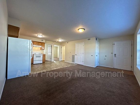 2nd image of 1009 W 14th St #1