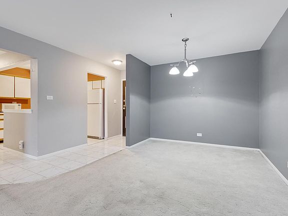 5th image of 245 S Park Ln Unit 310