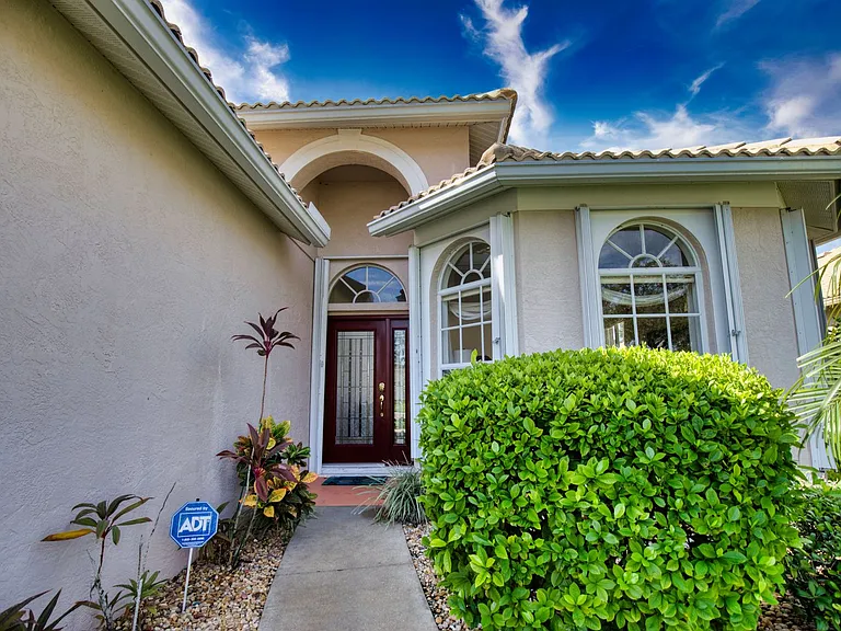 1520 San Ysidro Way — Photo 3