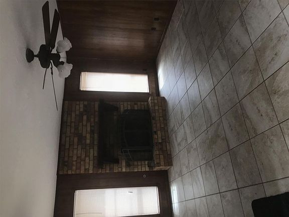 3rd image of 1408 Antone Ct