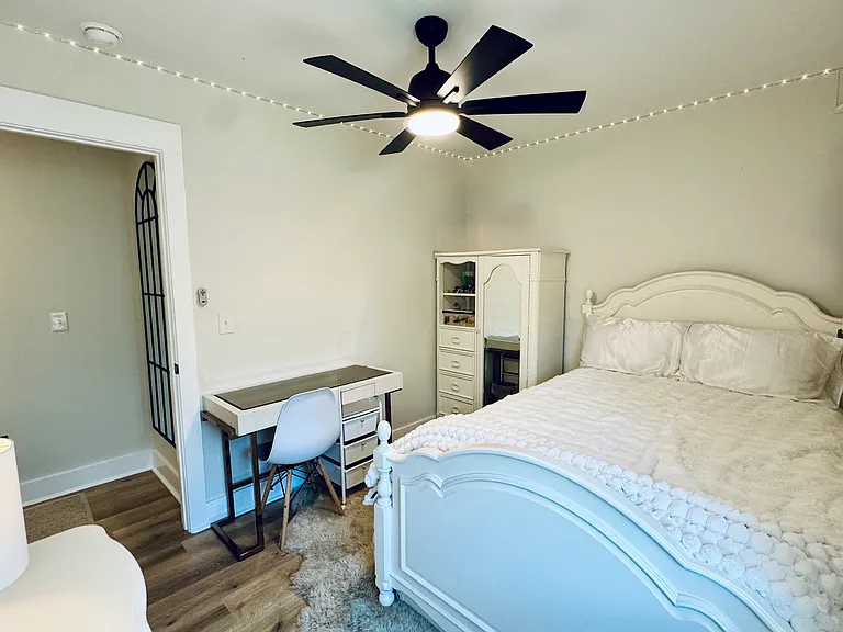 814 Armsway St — Photo 35