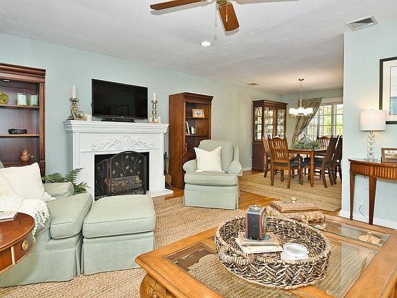Great open floorplan.