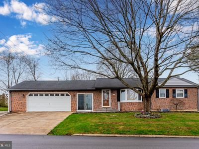 1970 Douglas Dr, Carlisle, PA, 17013