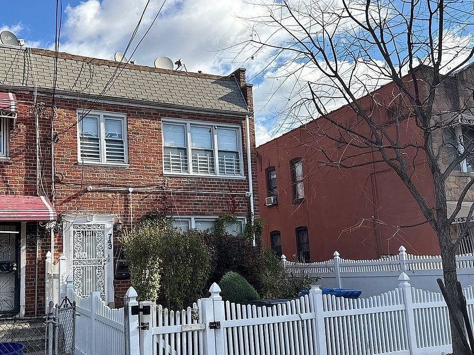 2nd image of 743 Warwick St #743