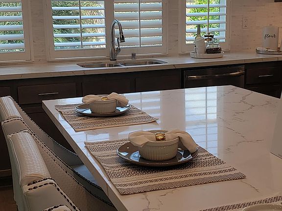 3rd image of 4898 S Apricot Way