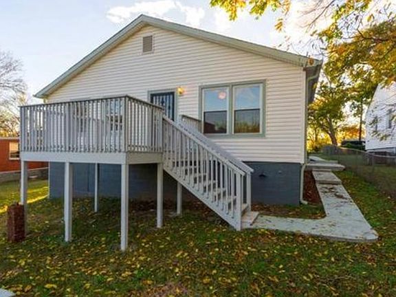 5th image of 748 22nd North Ct