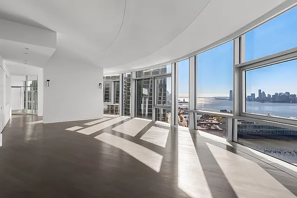 Rented by SERHANT. | media 21
