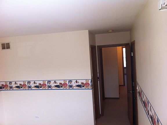 4th image of 1792 Grove Ave