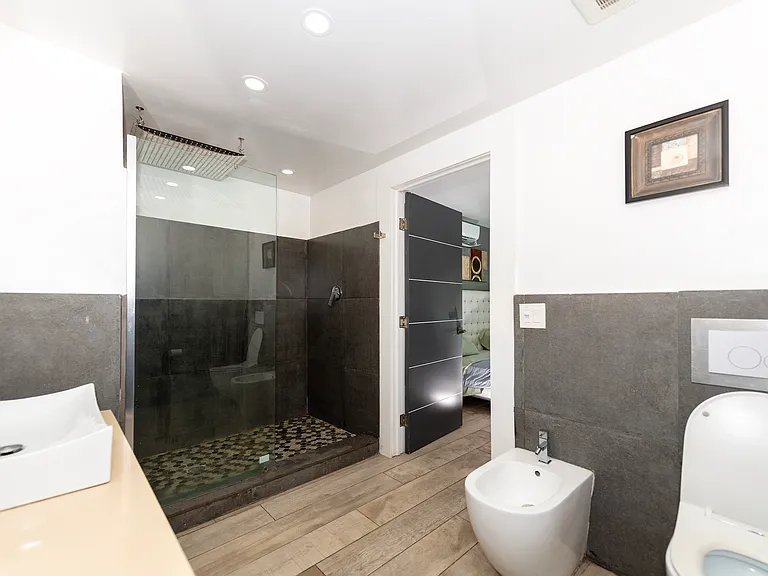 1041 NW 73rd St — Photo 29