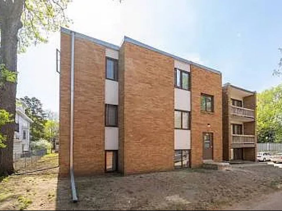 1st image of 621 5th Ave SE #205