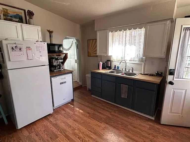 1005 W Park St — Photo 7